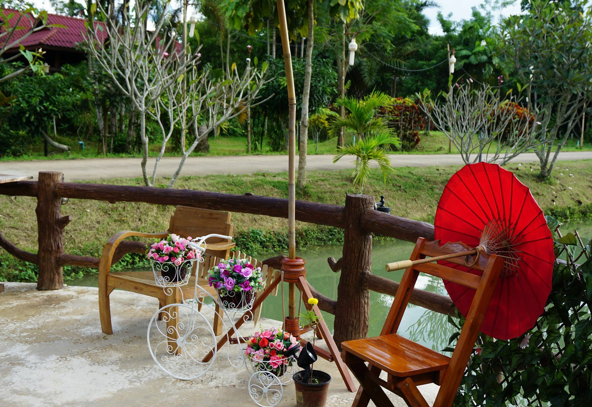 Hotel Ban Suan Tawan Chiang Dao Exterior foto