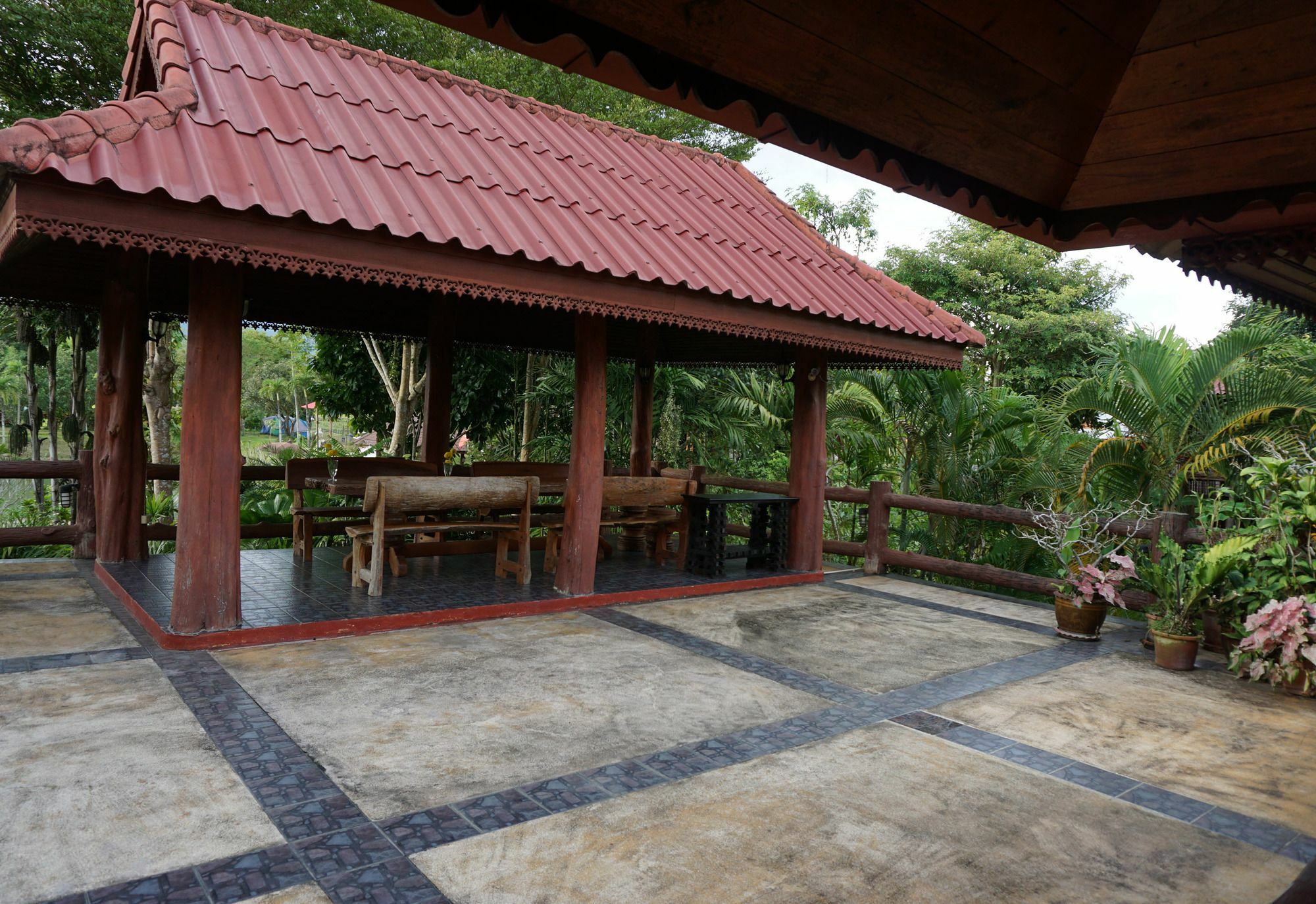 Hotel Ban Suan Tawan Chiang Dao Exterior foto