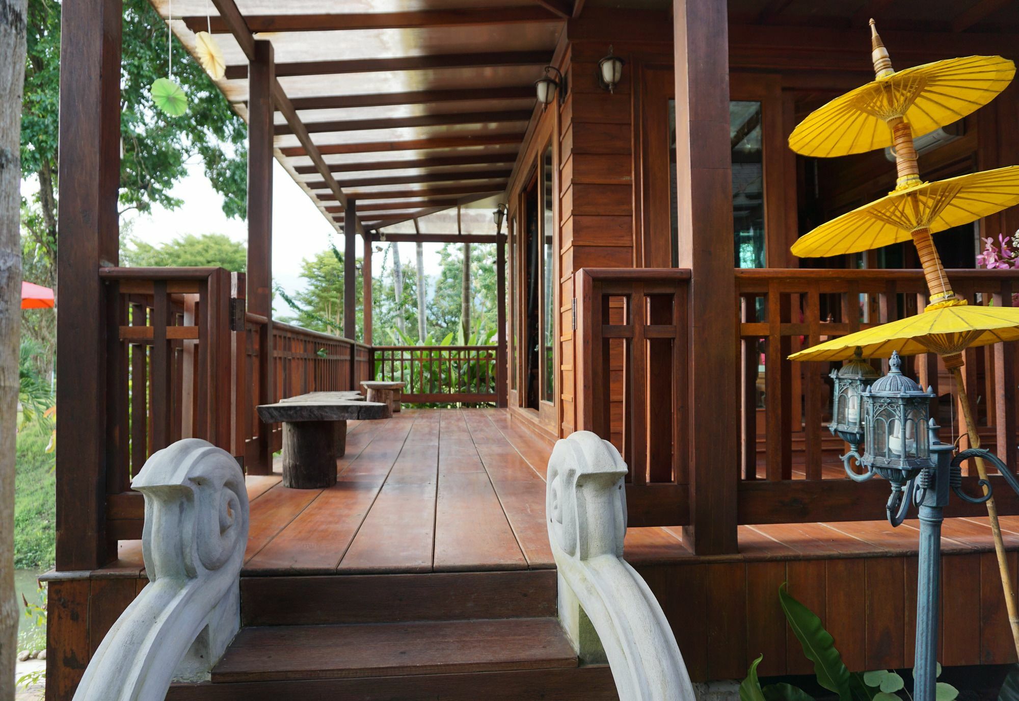 Hotel Ban Suan Tawan Chiang Dao Exterior foto